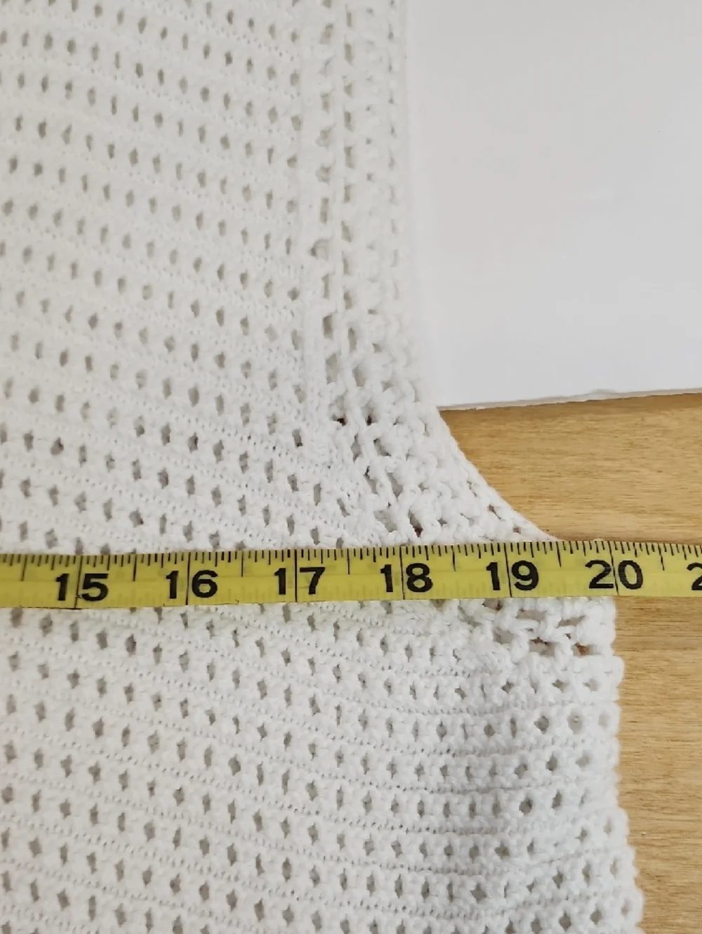 Sincerely Jules White Crochet Knit Button Front Sweater Vest Size Large